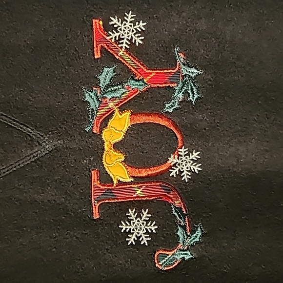 Women's Embroidered Sweater - Picture 2 of 3